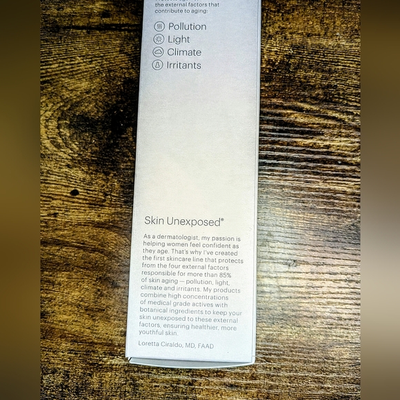 5/75$ DR. LORETTA Tightening Detox Mask - Picture 2 of 13